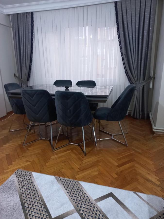 Апартаменти 1er Etage Ortakoey No 3