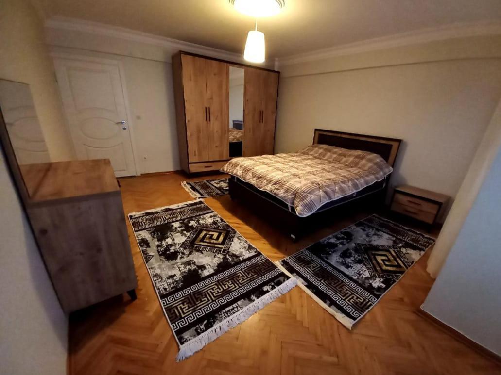 1er Etage Ortakoey No 3 Апартаменти