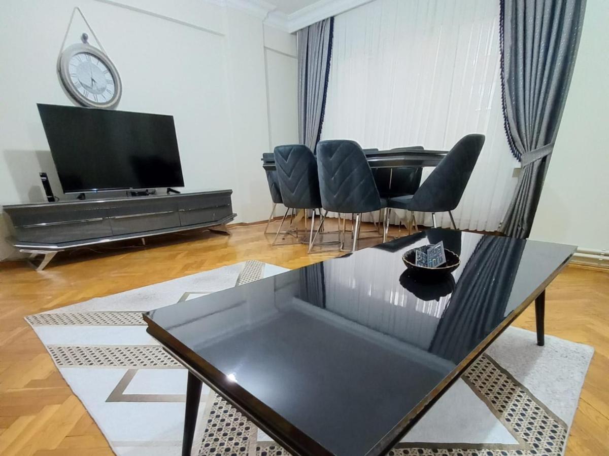 1er Etage Ortakoey No 3 Апартаменти Стамбул